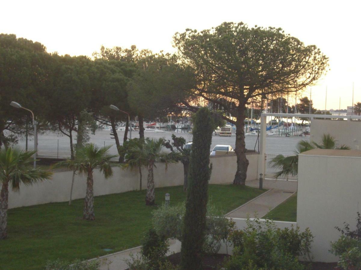 Appartamento Port Mezua Mèze Esterno foto
