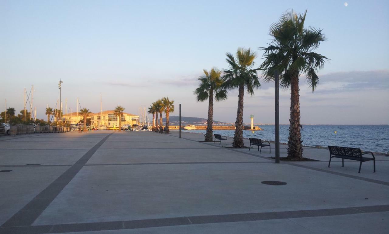 Appartamento Port Mezua Mèze Esterno foto