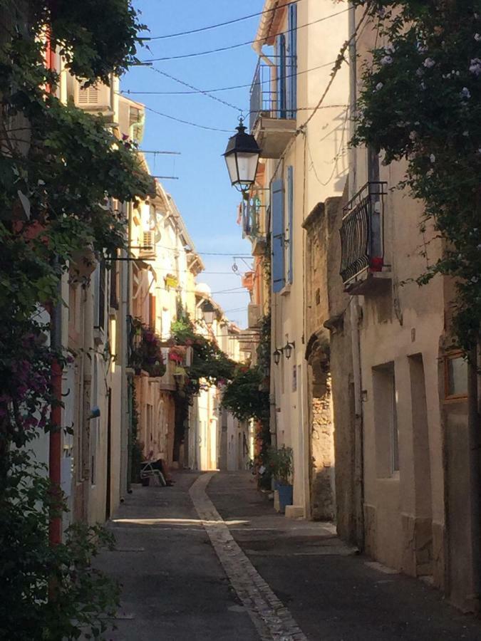 Appartamento Port Mezua Mèze Esterno foto