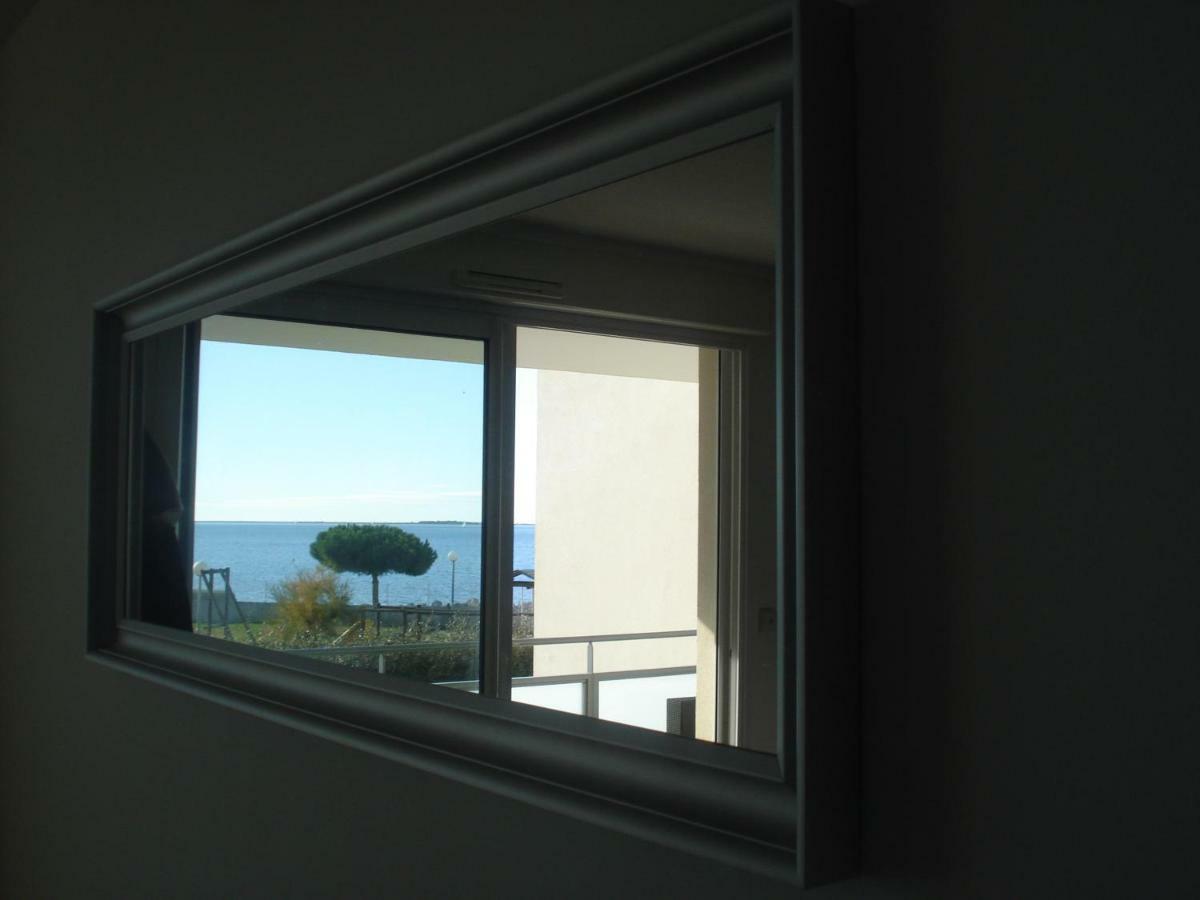 Appartamento Port Mezua Mèze Esterno foto