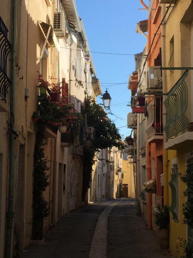 Appartamento Port Mezua Mèze Esterno foto